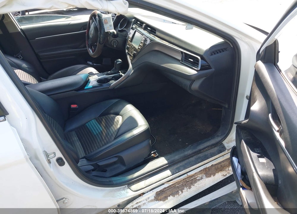 2020 TOYOTA CAMRY SE VIN: 4T1G11AK8LU345660