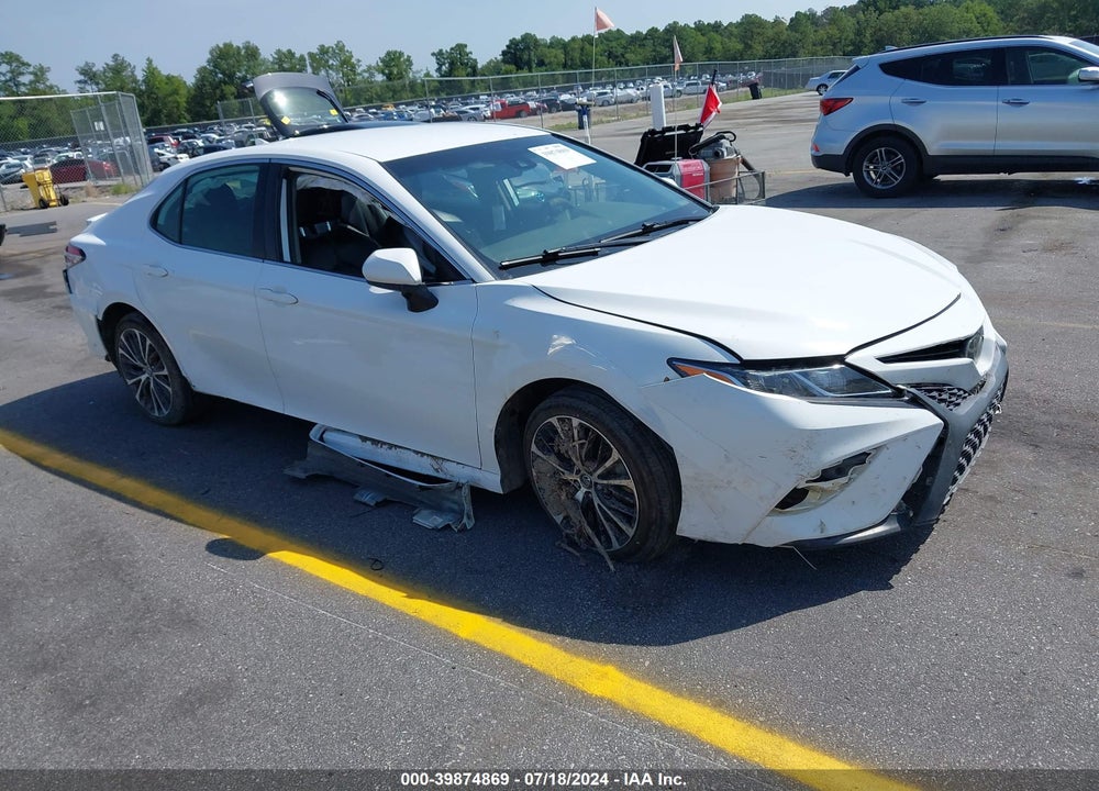 2020 TOYOTA CAMRY SE VIN: 4T1G11AK8LU345660