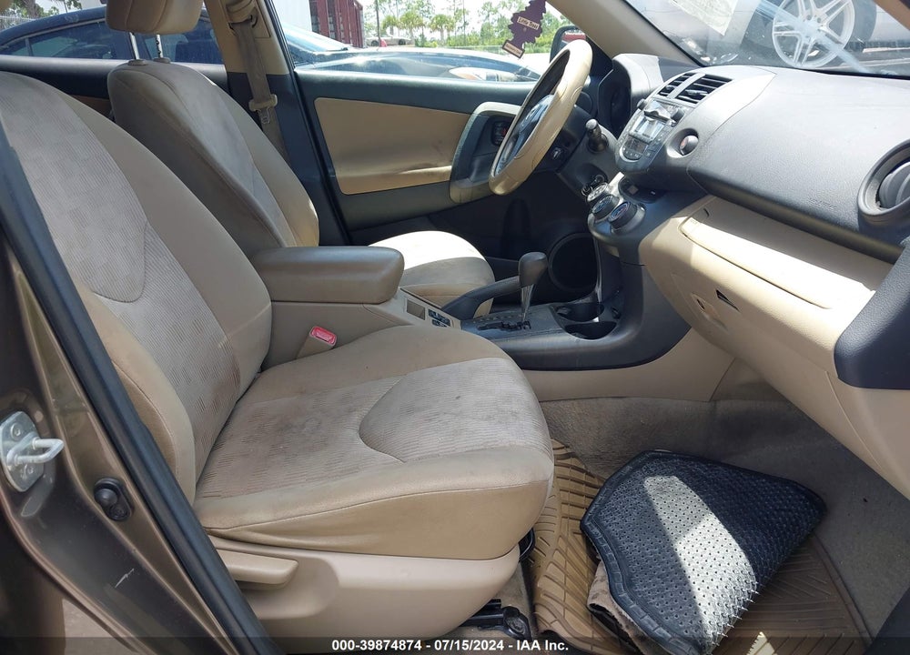 2011 TOYOTA RAV4 VIN: 2T3KF4DV5BW088241