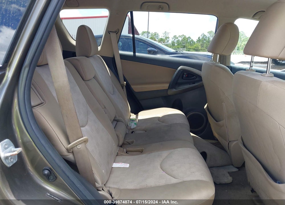 2011 TOYOTA RAV4 VIN: 2T3KF4DV5BW088241