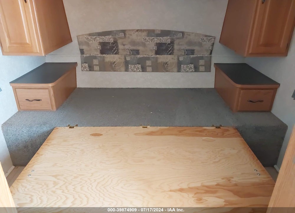 2007 HEARTLAND 30' BUMPER PULL TRAVEL TRAILER VIN: 1EA1B302842967597