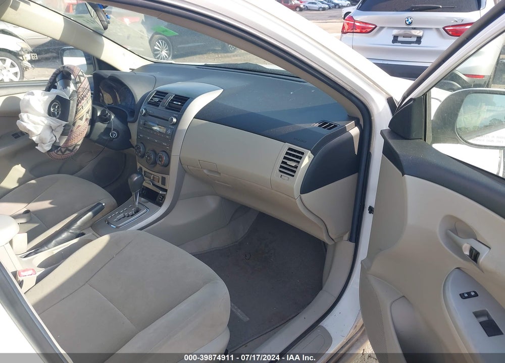2011 TOYOTA COROLLA LE VIN: 2T1BU4EE8BC635601