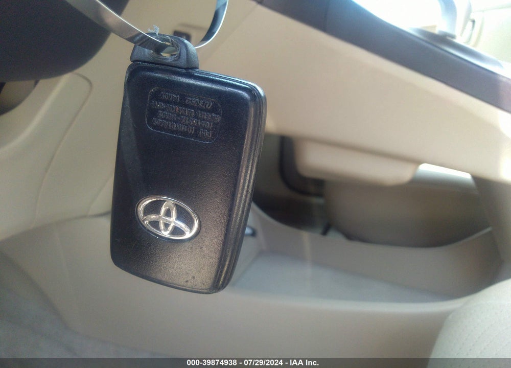 2011 TOYOTA PRIUS TWO VIN: JTDKN3DU4B1331735