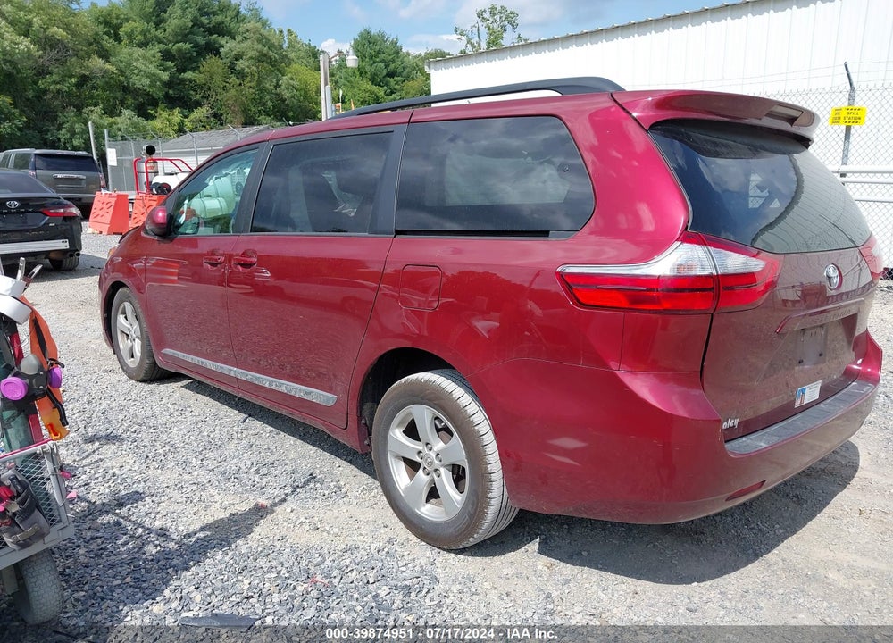 2017 TOYOTA SIENNA LE 8 PASSENGER VIN: 5TDKZ3DC9HS850724