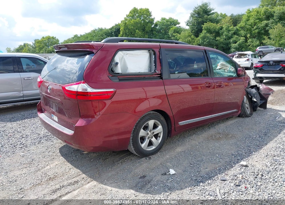 2017 TOYOTA SIENNA LE 8 PASSENGER VIN: 5TDKZ3DC9HS850724