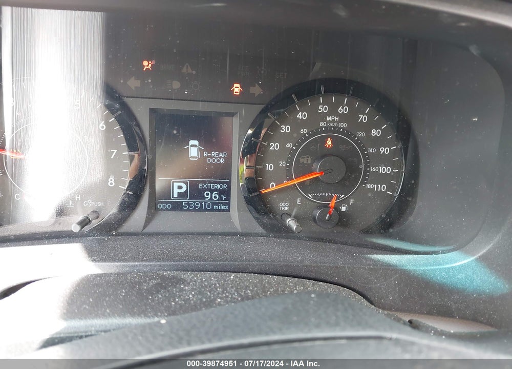 2017 TOYOTA SIENNA LE 8 PASSENGER VIN: 5TDKZ3DC9HS850724
