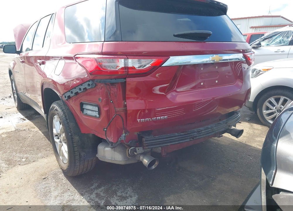 2018 CHEVROLET TRAVERSE 1LT VIN: 1GNERGKW2JJ120293
