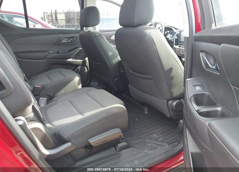 2018 CHEVROLET TRAVERSE 1LT VIN: 1GNERGKW2JJ120293