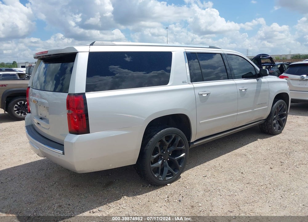 2015 CHEVROLET SUBURBAN 1500 LTZ VIN: 1GNSKKKC8FR606213