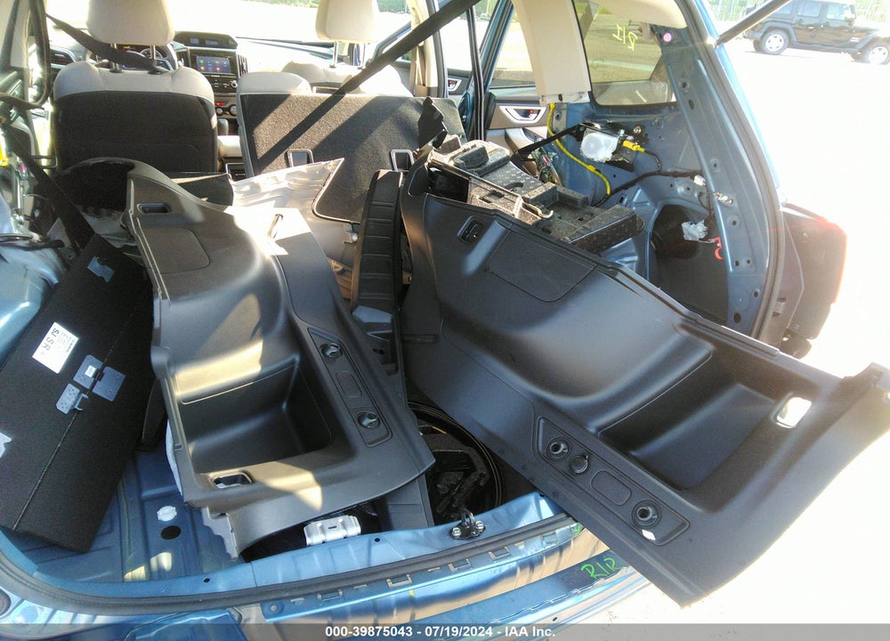 2024 SUBARU FORESTER PREMIUM VIN: JF2SKACC8R8515231