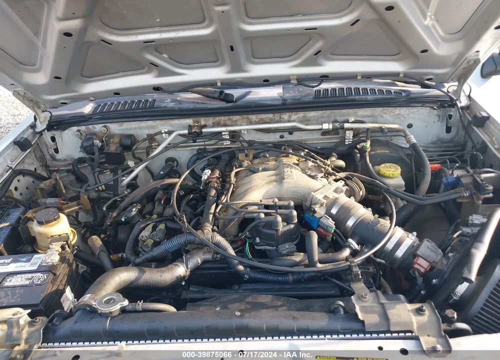 2001 NISSAN XTERRA XE-V6 VIN: 5N1ED28T41C553685
