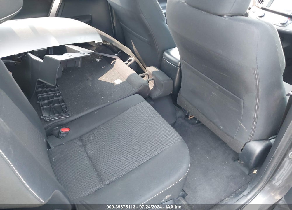 2017 TOYOTA RAV4 XLE VIN: JTMRFREV1HJ705412
