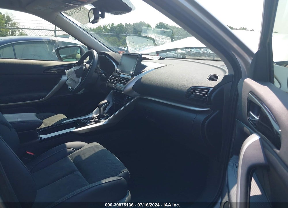 2024 MITSUBISHI ECLIPSE CROSS SE S-AWC/SEL S-AWC VIN: JA4ATWAA0RZ000931
