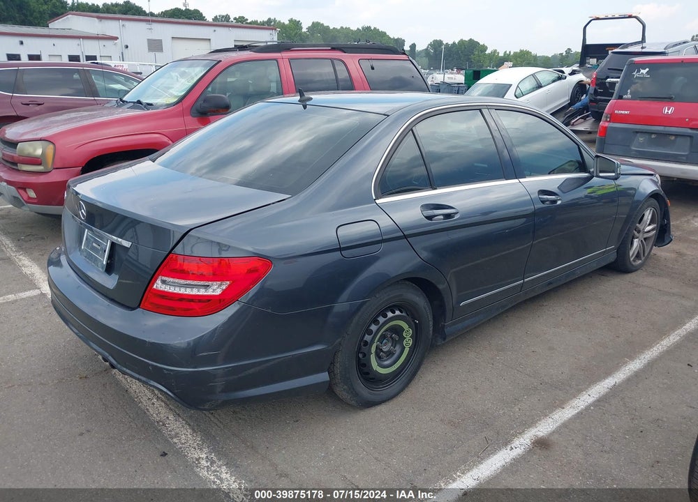 2014 MERCEDES-BENZ C 250 LUXURY/SPORT VIN: WDDGF4HB6EA945956