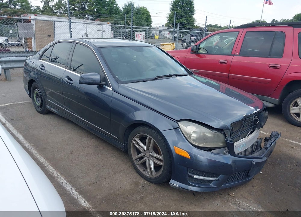 2014 MERCEDES-BENZ C 250 LUXURY/SPORT VIN: WDDGF4HB6EA945956