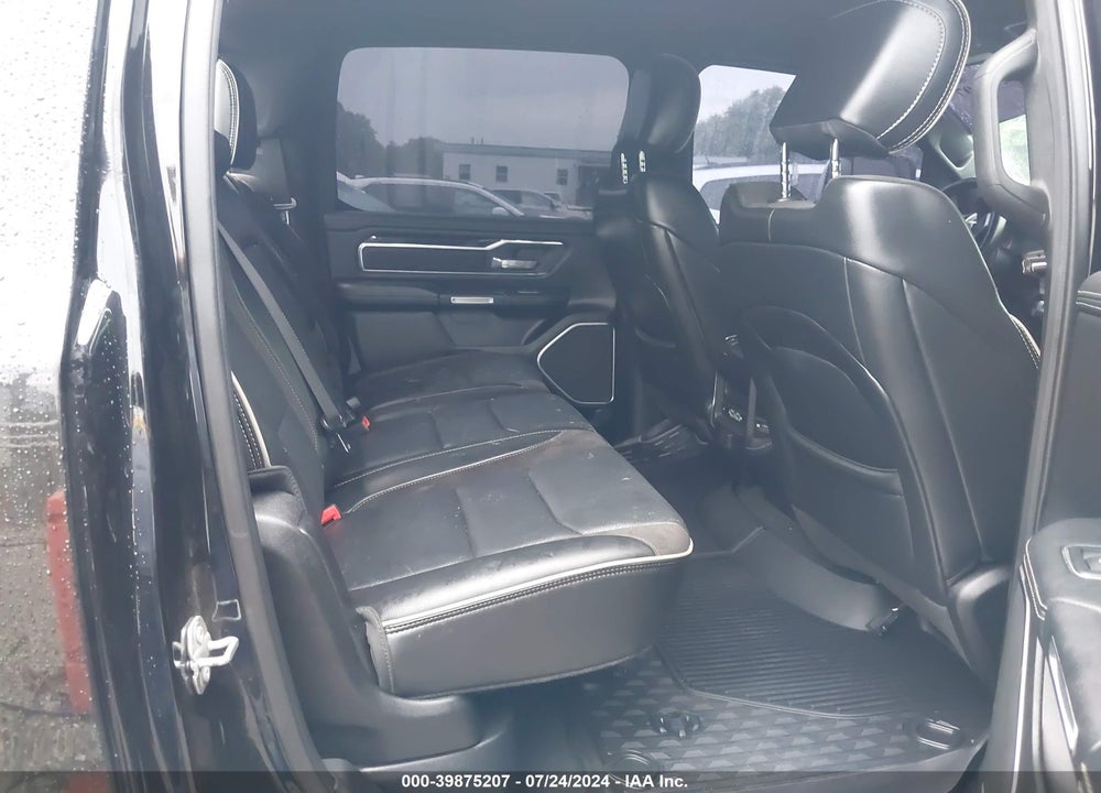 2019 RAM 1500 LAIE  4X4 5'7 BOX VIN: 1C6SRFJT3KN671265