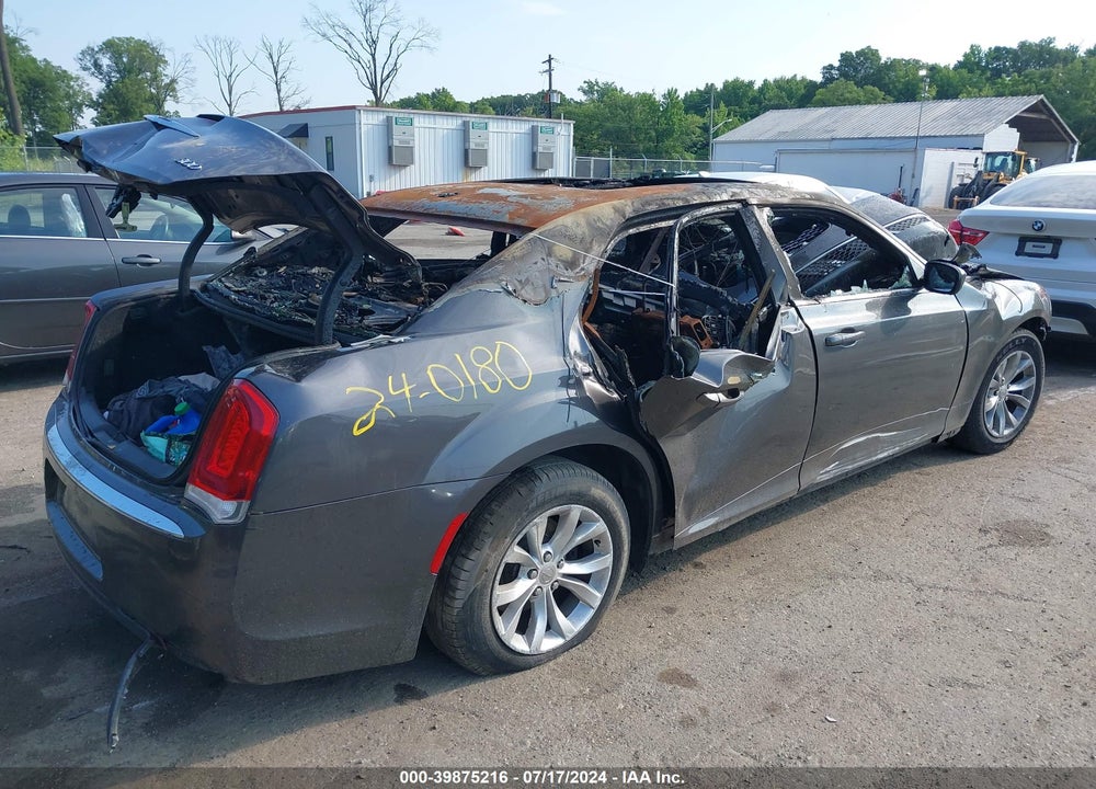 2015 CHRYSLER 300 LIMITED VIN: 2C3CCAAG0FH833019