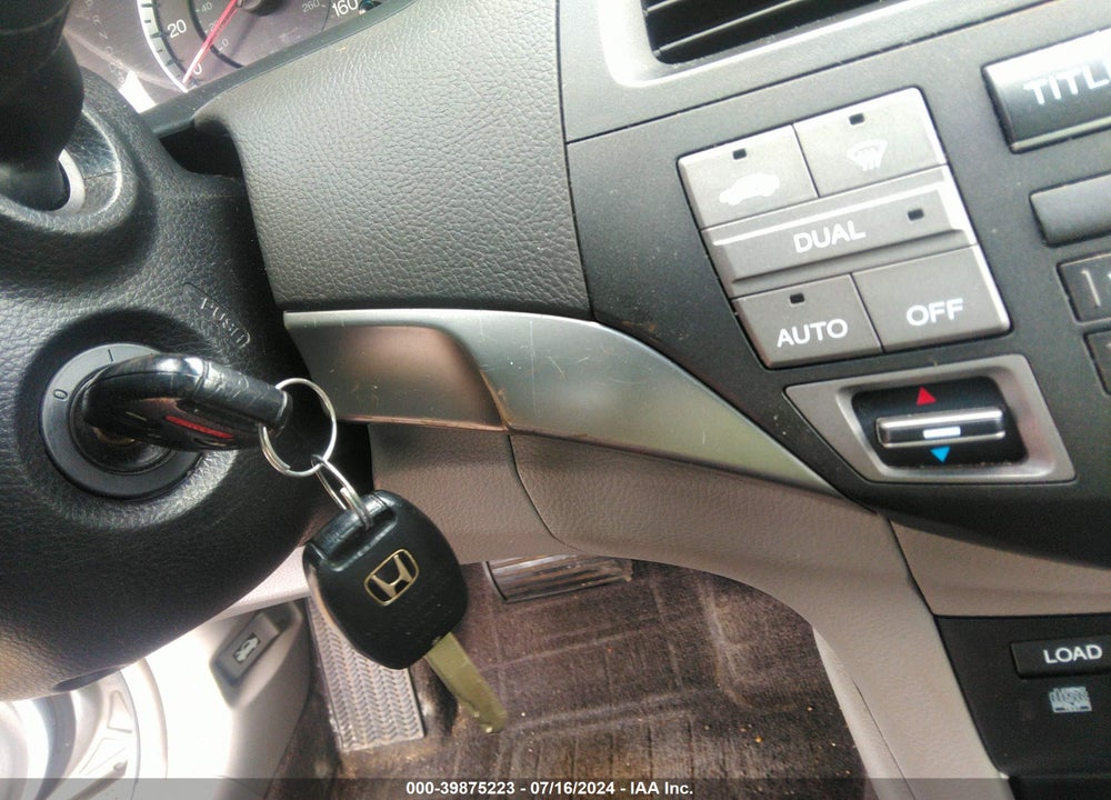 2008 HONDA ACCORD 2.4 EX-L VIN: 1HGCP268X8A037002