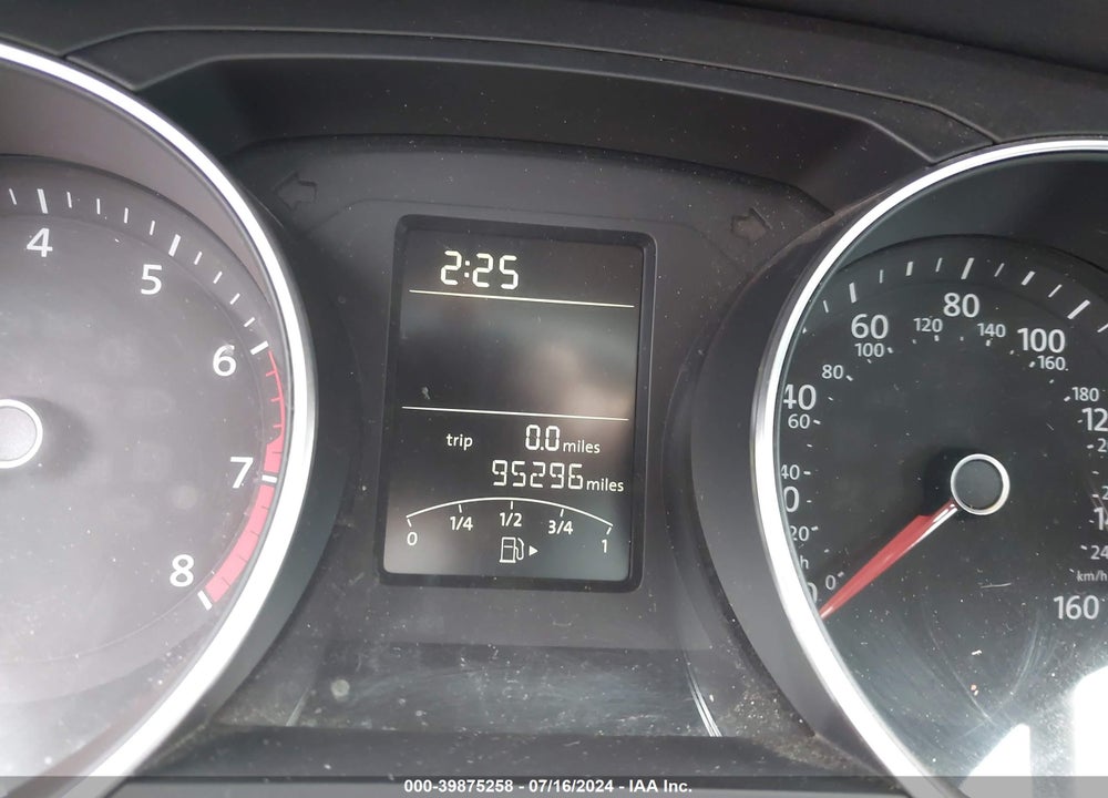 2015 VOLKSWAGEN JETTA 1.8T SE VIN: 3VWD17AJ8FM315145
