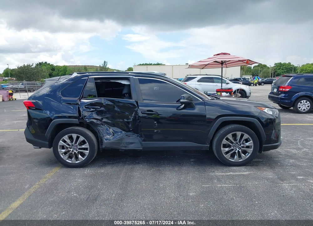 2019 TOYOTA RAV4 XLE PREMIUM VIN: JTMC1RFV6KD006673