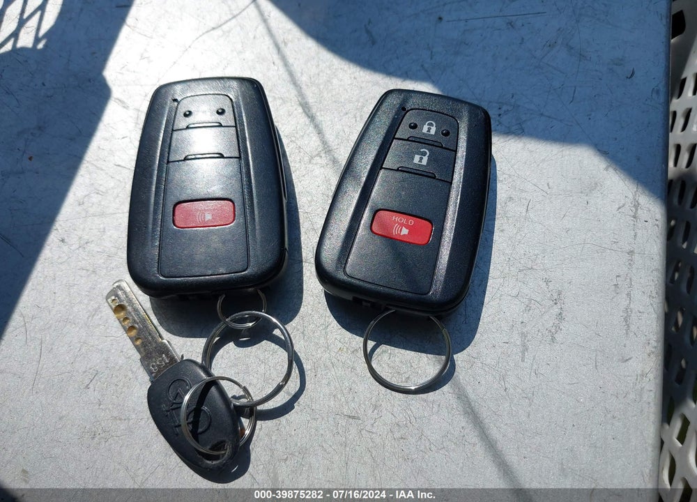 2017 TOYOTA PRIUS FOUR VIN: JTDKARFU7H3531484