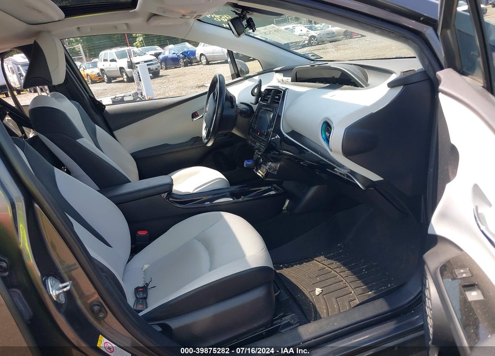 2017 TOYOTA PRIUS FOUR VIN: JTDKARFU7H3531484