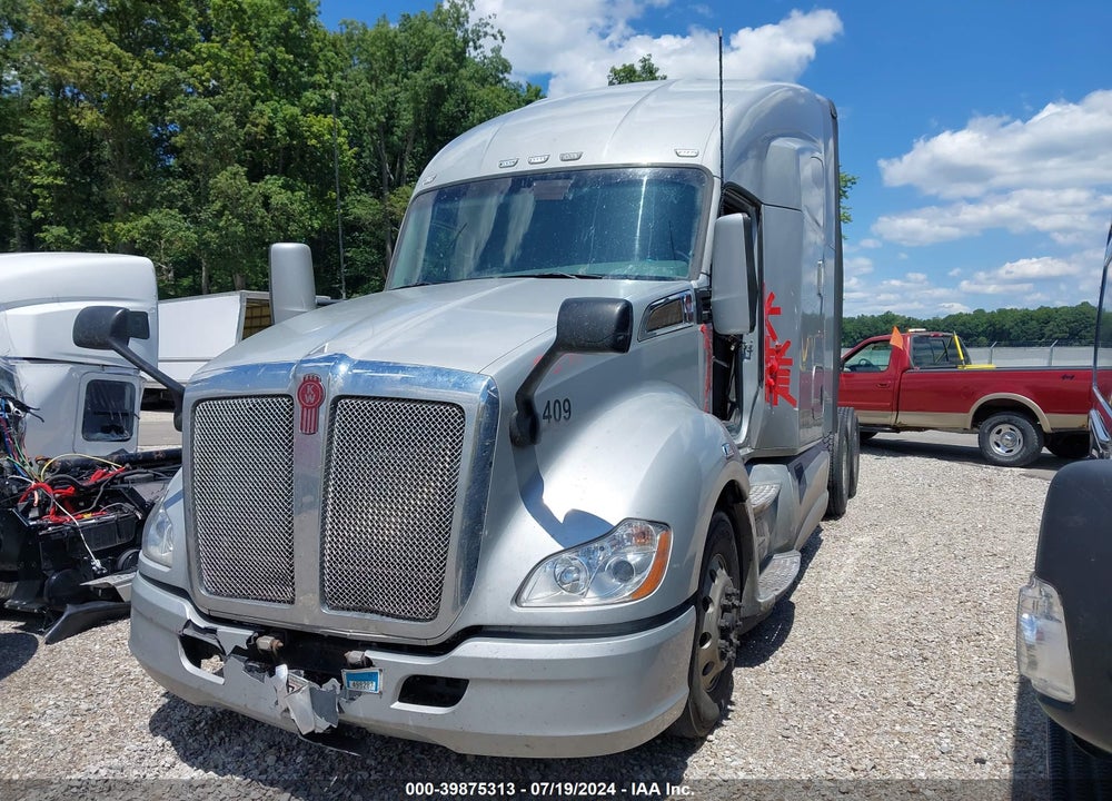 2017 KENWORTH T680 VIN: 1XKYDP9X0HJ135893
