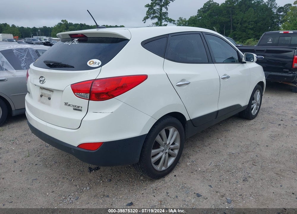 2010 HYUNDAI TUCSON LIMITED VIN: KM8JU3AC0AU020676