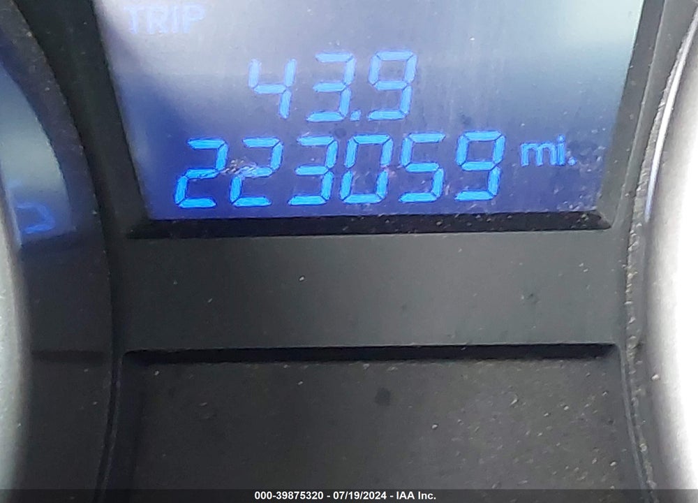 2010 HYUNDAI TUCSON LIMITED VIN: KM8JU3AC0AU020676