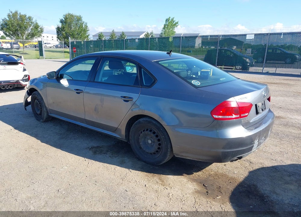 2015 VOLKSWAGEN PASSAT 1.8T S VIN: 1VWAT7A3XFC042127