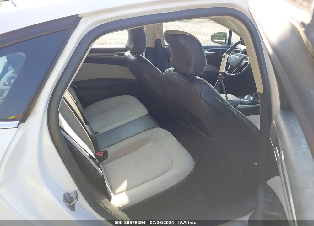 2019 FORD FUSION SE VIN: 3FA6P0HD1KR250577