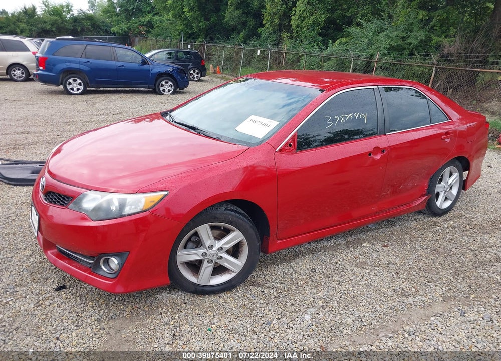 2014 TOYOTA CAMRY SE VIN: 4T1BF1FK5EU859019