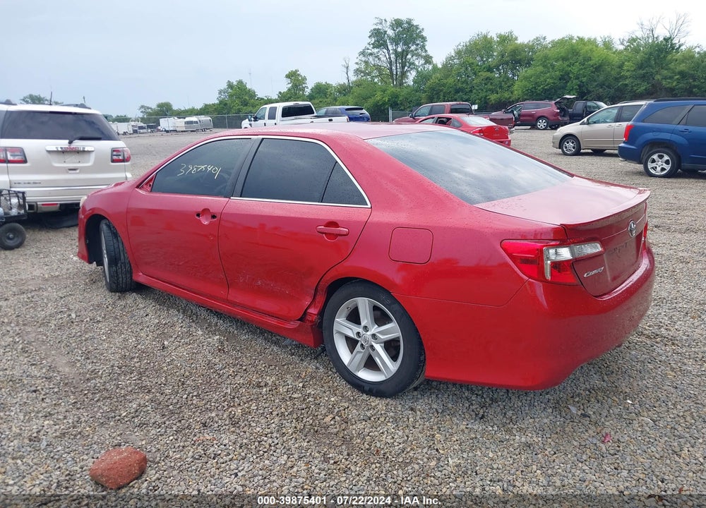 2014 TOYOTA CAMRY SE VIN: 4T1BF1FK5EU859019