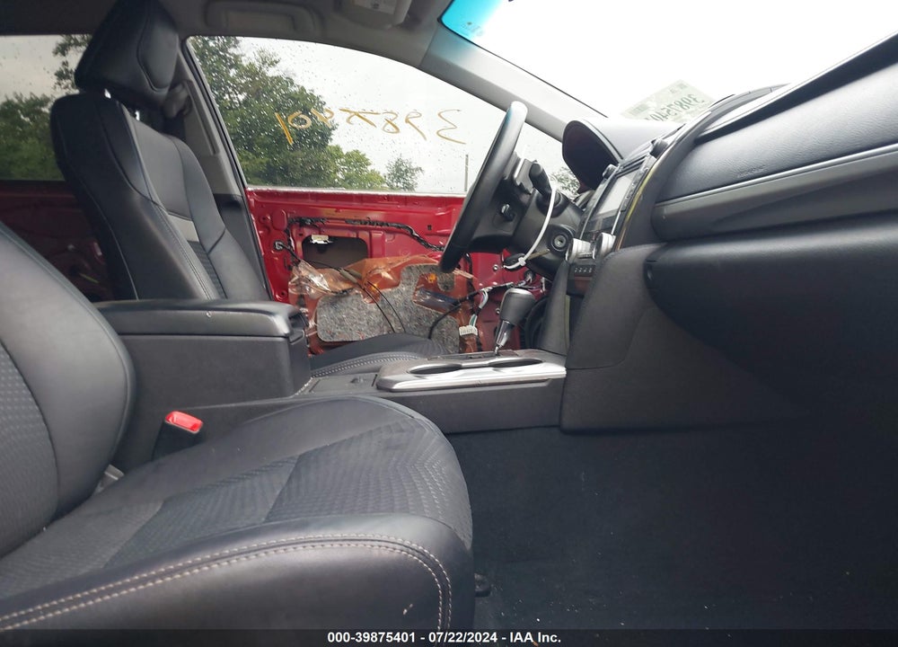 2014 TOYOTA CAMRY SE VIN: 4T1BF1FK5EU859019