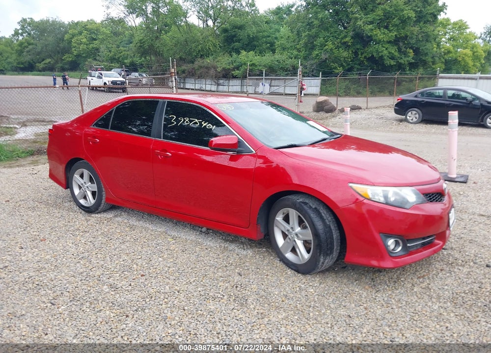 2014 TOYOTA CAMRY SE VIN: 4T1BF1FK5EU859019