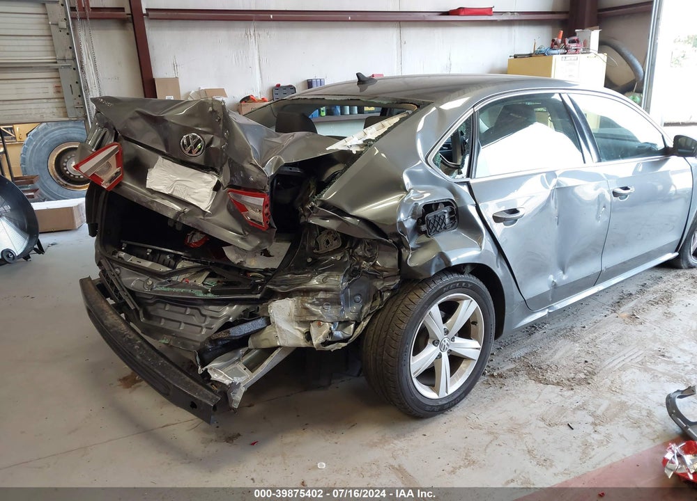 2013 VOLKSWAGEN PASSAT 2.5L SE VIN: 1VWBP7A3XDC111534