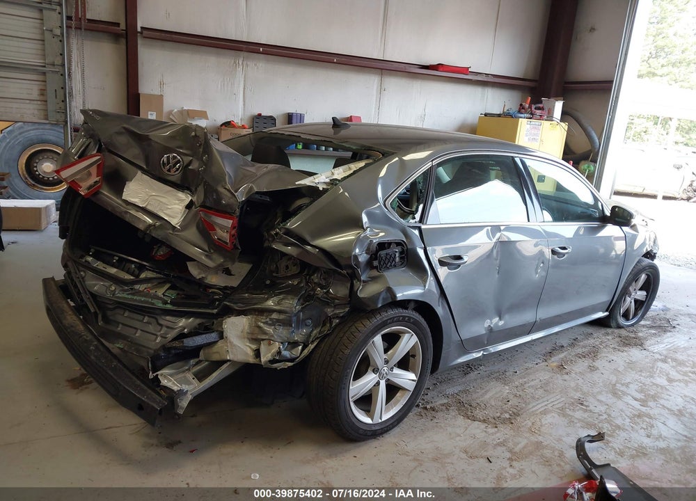 2013 VOLKSWAGEN PASSAT 2.5L SE VIN: 1VWBP7A3XDC111534