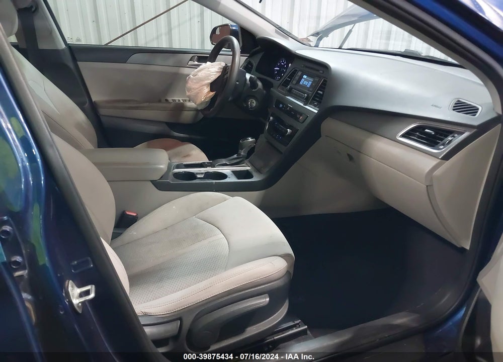 2015 HYUNDAI SONATA SE VIN: 5NPE24AF2FH085574