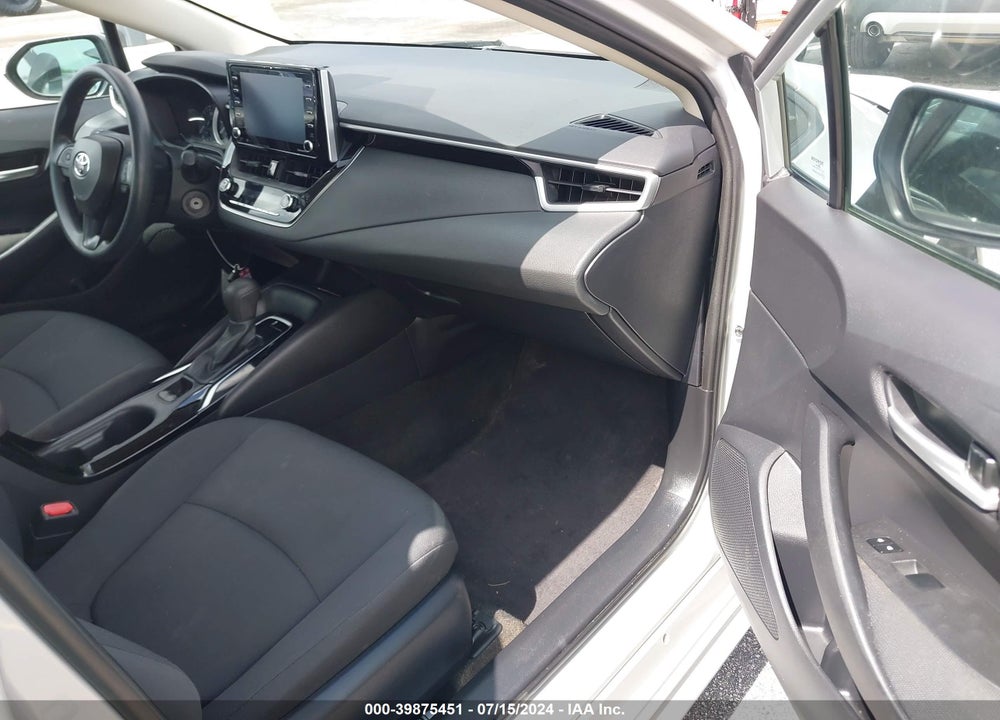 2021 TOYOTA COROLLA LE VIN: 5YFEPMAE8MP258006