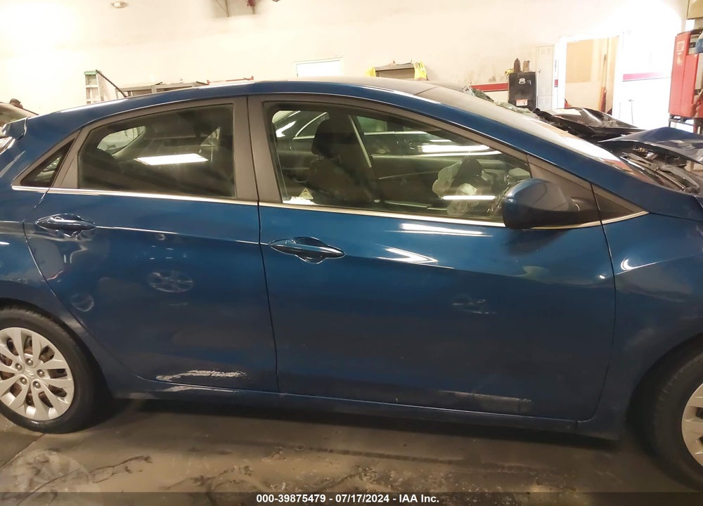 2016 HYUNDAI ELANTRA GT VIN: KMHD35LH1GU318666