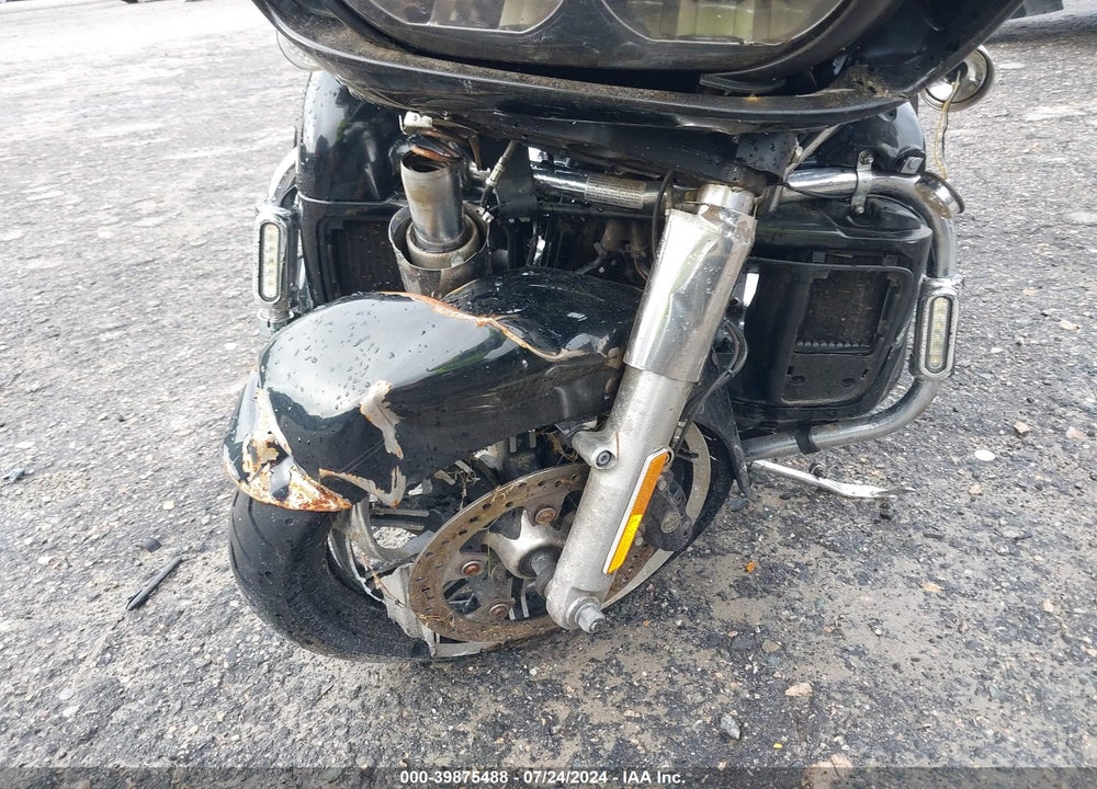 2019 HARLEY-DAVIDSON FLTRU VIN: 1HD1KGF12KB638523