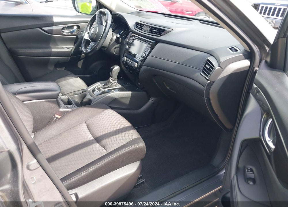 2019 NISSAN ROGUE SV VIN: JN8AT2MV1KW400621