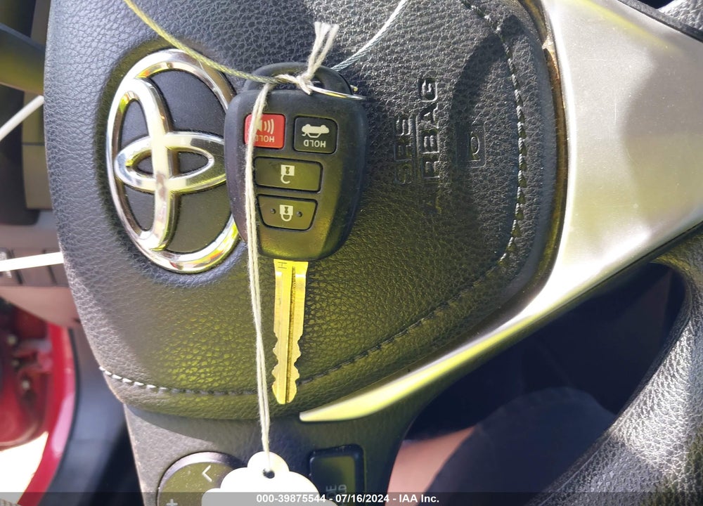 2017 TOYOTA COROLLA LE VIN: 5YFBURHE2HP650516