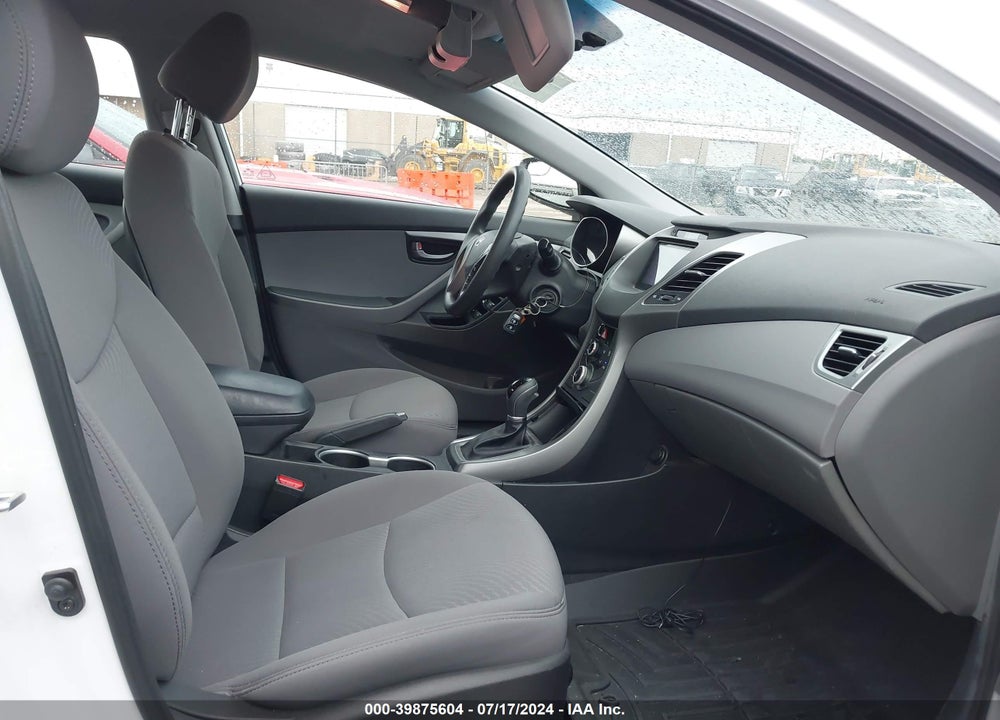 2015 HYUNDAI ELANTRA SE VIN: 5NPDH4AEXFH548837