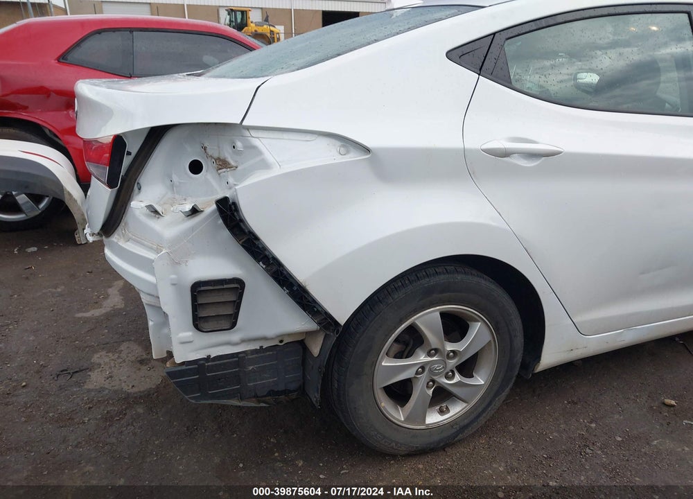 2015 HYUNDAI ELANTRA SE VIN: 5NPDH4AEXFH548837