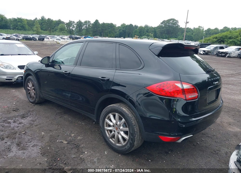 2013 PORSCHE CAYENNE VIN: WP1AA2A22DLA07645