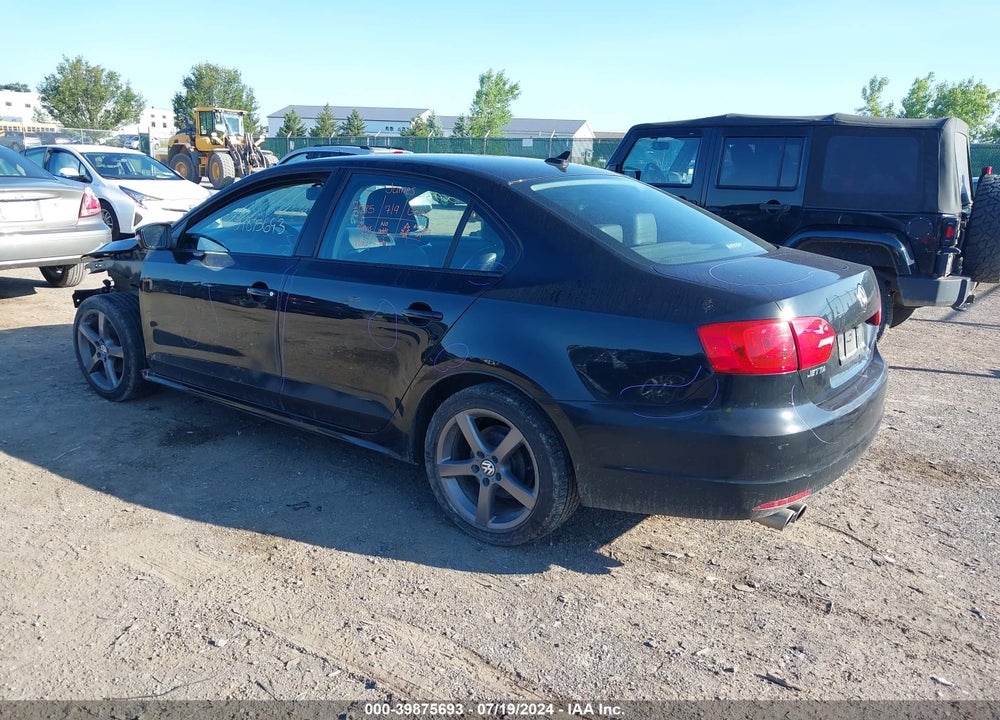 2011 VOLKSWAGEN JETTA 2.5L SE VIN: 3VWDX7AJ9BM362869