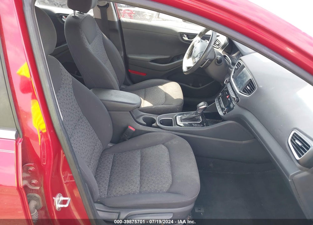 2019 HYUNDAI IONIQ HYBRID SEL VIN: KMHC75LC2KU105657
