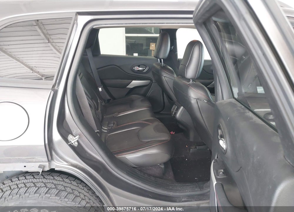 2018 JEEP CHEROKEE TRAILHAWK 4X4 VIN: 1C4PJMBX8JD609943