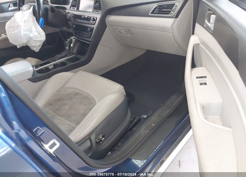 2015 HYUNDAI SONATA SPORT VIN: 5NPE34AF9FH095225